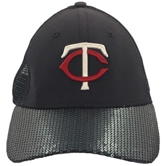 Minnesota Twins Women's SnapBack Sequined Baseball Cap by New Era  NWOT - Picture 1 of 16